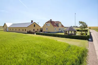 Landejendom på Sønderkærsvej 42, Næsborg, 9670 Løgstør