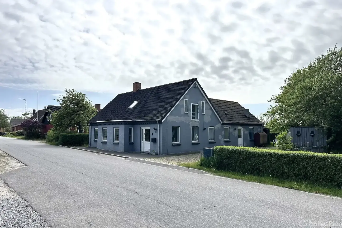 Charmerende villa med flexboligtilladelse og ekstra grund på idylliske Jegindø