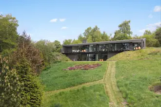 Landejendom på Clausholmvej 38, Paderup, 8960 Randers SØ