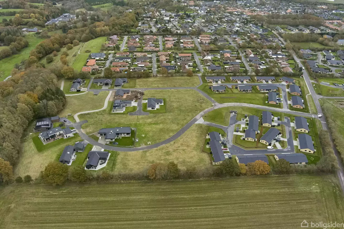 Helårsgrund på Løvvænget 11, 6051 Almind