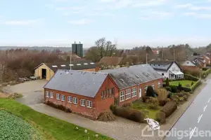 Landejendom på Drammelstrupvej 1, 8300 Odder