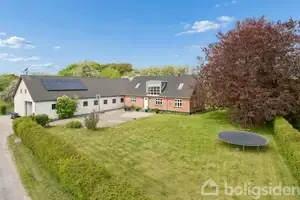 Landejendom på Hovvejen 6, 8850 Bjerringbro