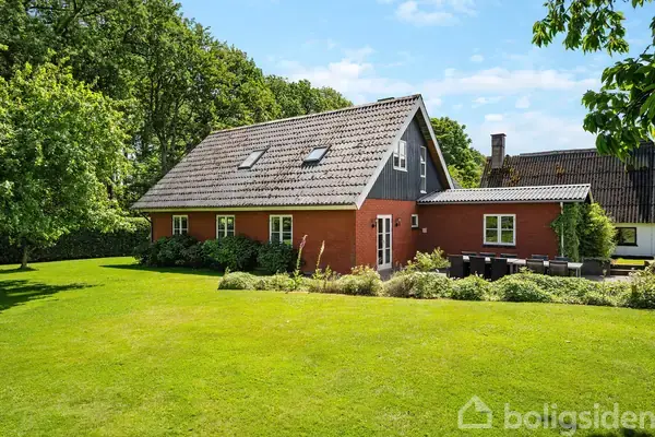 Landejendom på Ulvskovvej 37, 8300 Odder