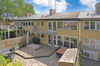 Frederiksborgvej 4A Villa, Ejerlejlighed