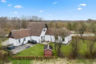 Villa på Holtevej 263, Em, 9760 Vrå