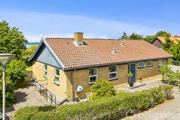 Villa på Fynsvej 1, 8400 Ebeltoft