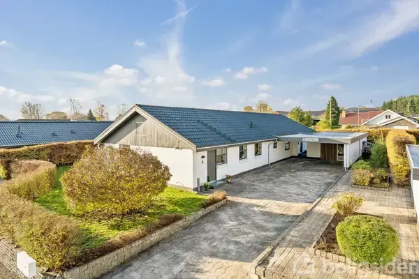 Villa på Kløvervænget 4, 6040 Egtved