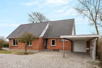 Villa på Hovedgaden 42, Tvis, 7500 Holstebro