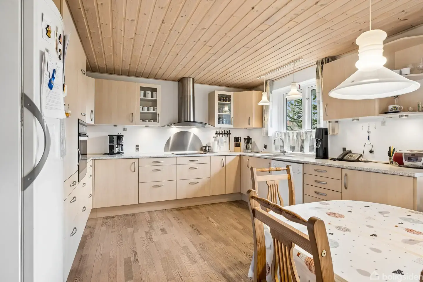 Rummelig villa i Mariager med skøn beliggenhed tæt på natur og byliv - Visning 2