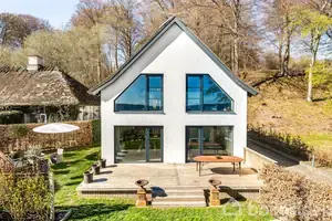 Villa på Nordre Strandvej 87B, 3150 Hellebæk