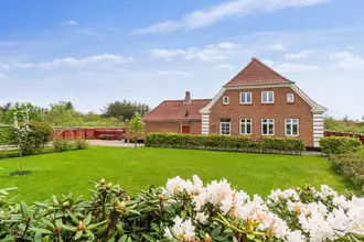 Villa på Stationsvej 2, Tornby, 9850 Hirtshals