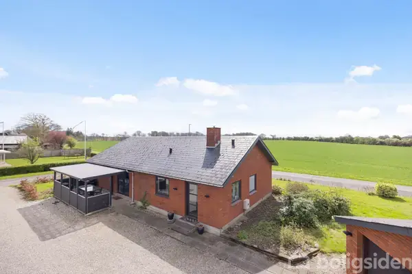 Villa på Mødalvej 11, 8471 Sabro