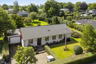 Villa på Præstemarken 24, 8653 Them