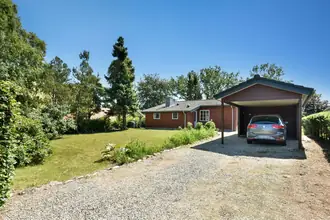 Villa på Blæsbjergvej 11, Langelund, 7323 Give