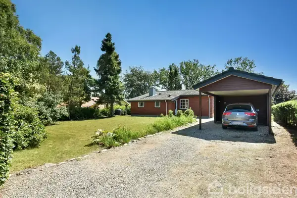 Villa på Blæsbjergvej 11, 7323 Give