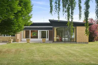 Villa på Syrenvej 9, 5683 Haarby