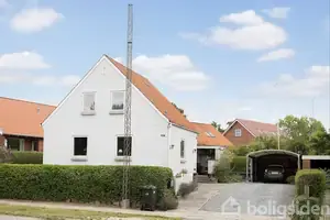 Villa på Grundtvigs Alle 108, 6400 Sønderborg