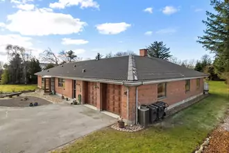 Villa på Løkkensvej 794, Tovbro, 9480 Løkken