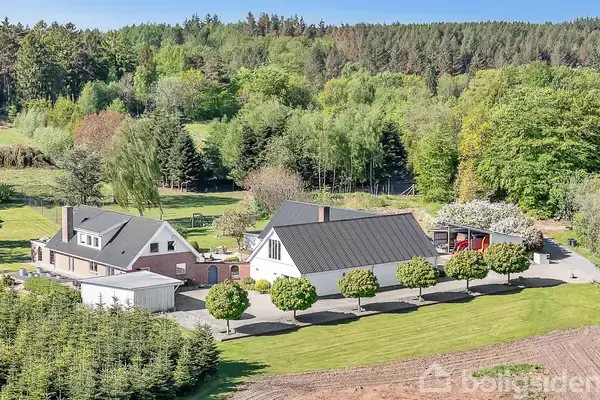 Landejendom på Kirkevej 5, 9520 Skørping