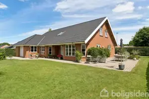 Villa på Kirsebærvej 1, 7441 Bording