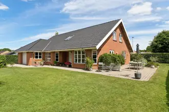 Villa på Kirsebærvej 1, 7441 Bording
