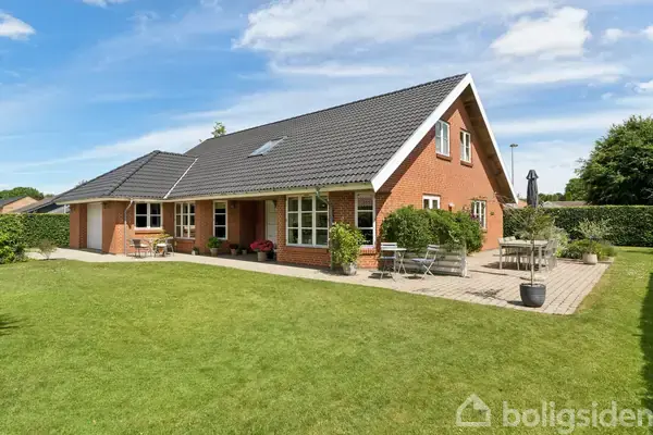 Villa på Kirsebærvej 1, 7441 Bording