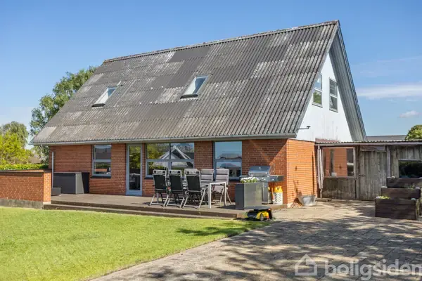 Familievenlig villa på lukket vej i Vestbjerg