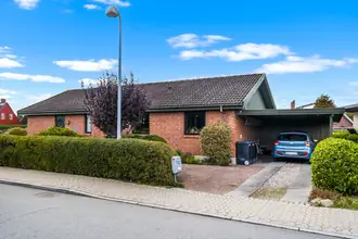 Villa på Sandvejen 18, 2665 Vallensbæk Strand
