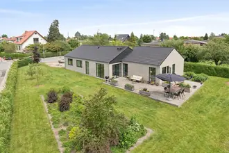 Villa på Kirkebroen 33, 2650 Hvidovre