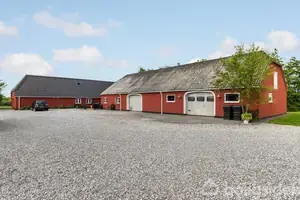 Villa på Vestervej 10, 6980 Tim
