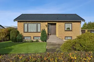 Villa på Enggårdsvej 27, Anderup, 5270 Odense N