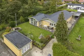 Villa på Sandvej 8, 4652 Hårlev