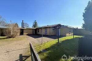 Villa på Enghavevej 16, 7362 Hampen