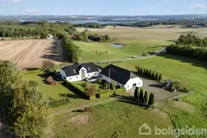 Landejendom på Tebstrupvej 26, 8660 Skanderborg
