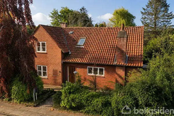 Rummelig og charmerende villa på god adresse