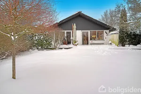 Villa på Jernbane Alle 4B, 3050 Humlebæk