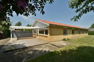 Villa på Fuglebakken 2, Thyregod, 7323 Give
