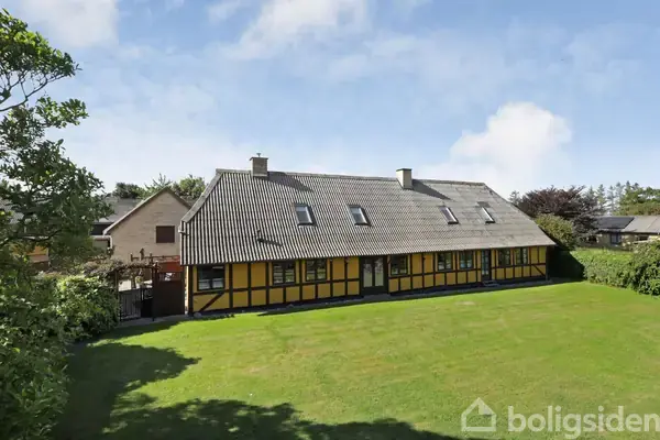 Villa på Lundbyvej 64, 5700 Svendborg