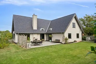 Villa på Engvangsvej 54, Strøby Egede, 4600 Køge