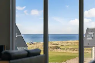 Villa på Redningsvej 1, Ferring, 7620 Lemvig