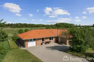 Villa på Schmidtsvej 1A, 9240 Nibe