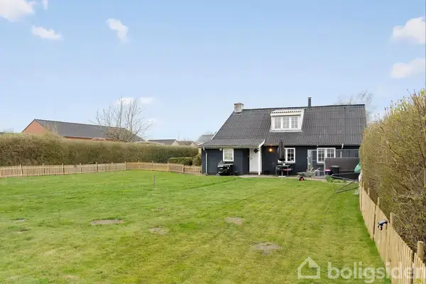 Villa på Højmarksvej 21, 8723 Løsning