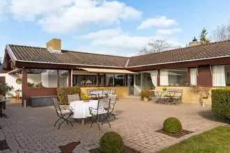 Villa på Tyrsbakke 3, Søllerød, 2840 Holte