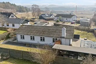 Villa på Gl. Kirkevej 6, 8420 Knebel