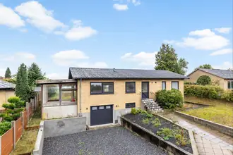 Villa på Romlundvej 16, 8831 Løgstrup