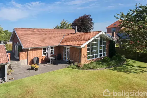 Villa på Vester Alle 1B, 7600 Struer