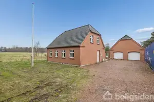 Villa på Houvej 26, 9370 Hals