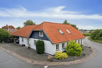 Villa på Lintrupvej 78, Hjerting, 6630 Rødding