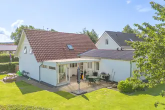 Villa på Linien 7, 5683 Haarby