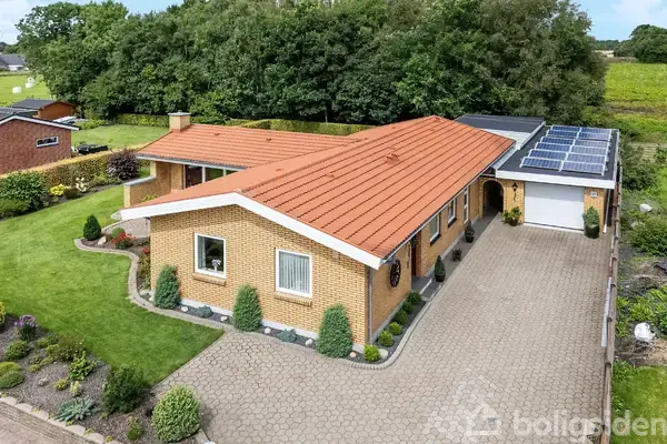 Villa på Buevej 12, 7323 Give